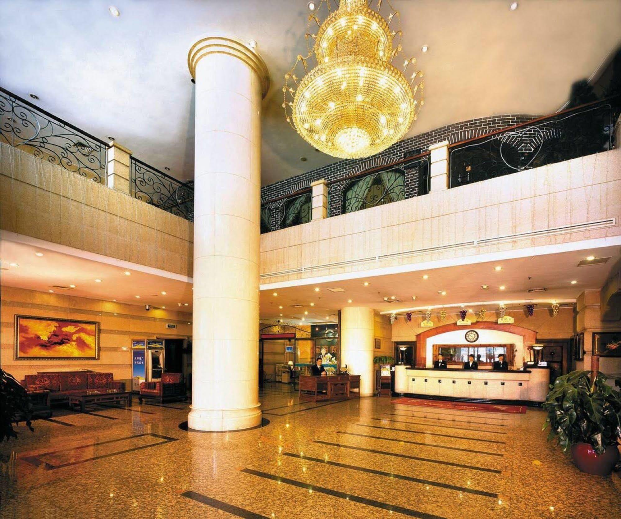Zhongshan Hotel Dalian Extérieur photo